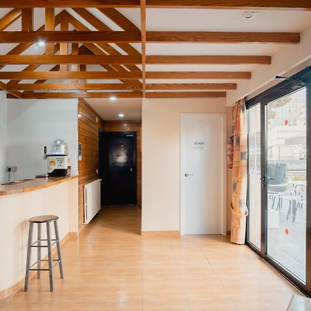 Luxmar Apartaments Бенидорм Экстерьер фото
